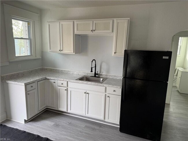 Photo - 1707 Holladay St