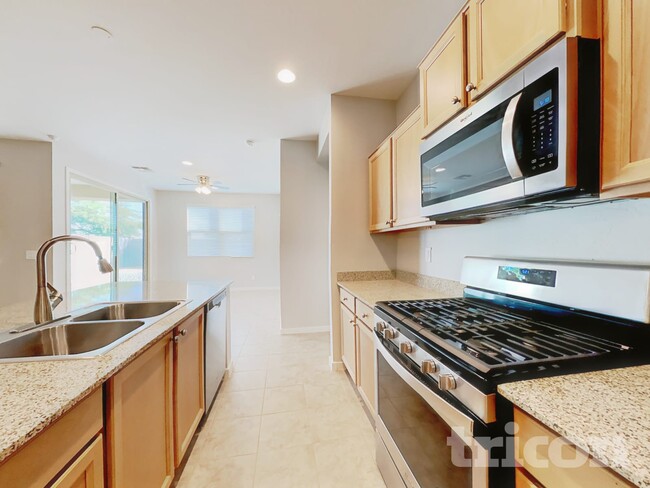 439 W Tenia Trail