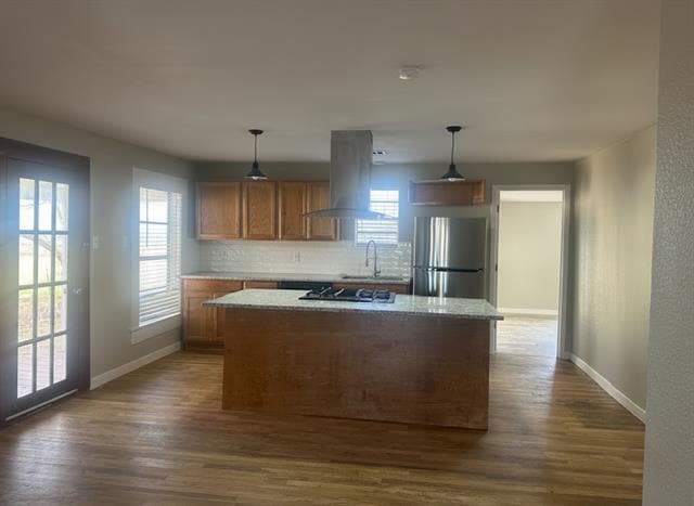 Photo - 532 W Hughes St