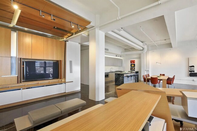 Photo - 2 Mint Plaza Unidad 502