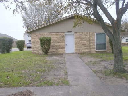 Building Photo - 1504 Cardinal Dr