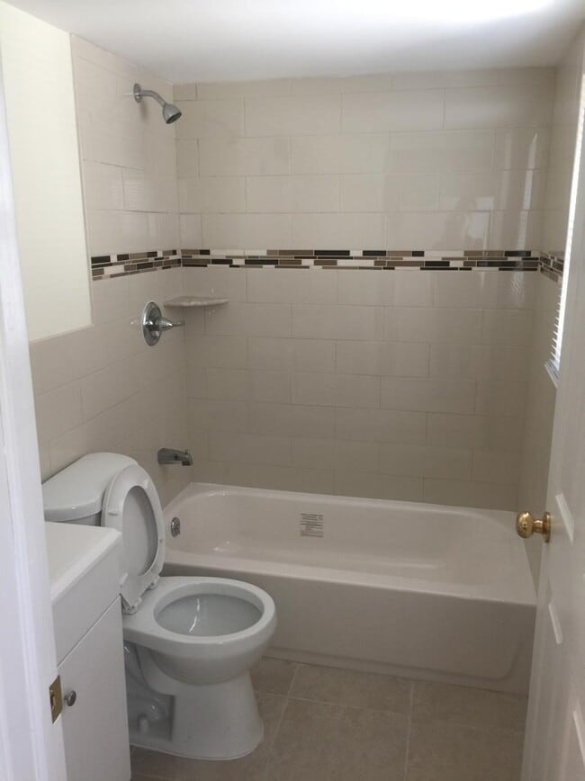 Photo - 1129 Carpenter St