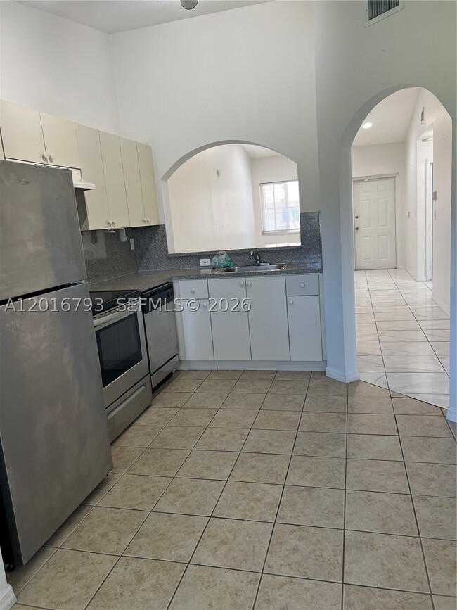 Photo - 2931 SE 12th Rd Unit 204-55