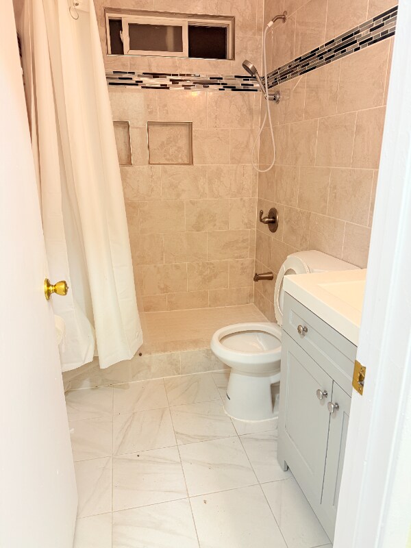 Photo - 864 Stanford Ave Unit B