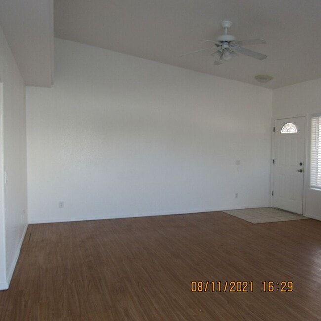 Photo - 1311 Wapati Dr