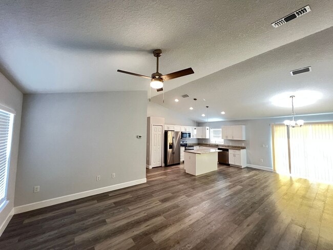 Photo - 3 BD/2BA Home in Dunnellon!