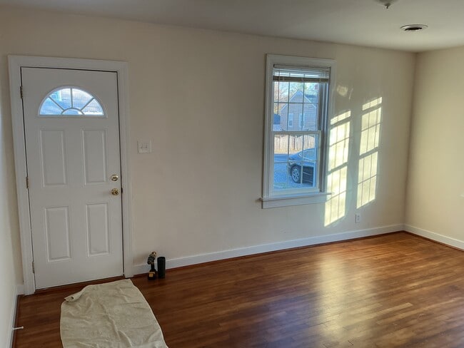 Photo - 5316 Smith Ave