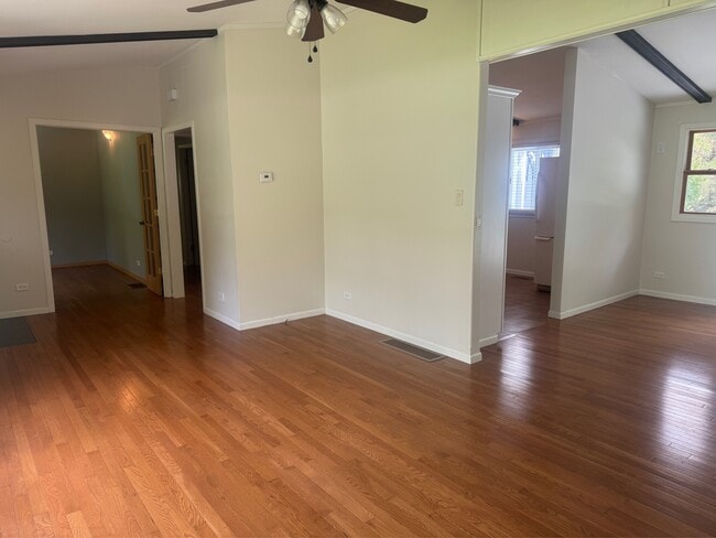 Photo - 6835 Paddock Ln