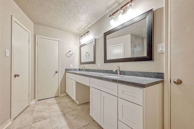 Photo - 3615 Highfalls Dr