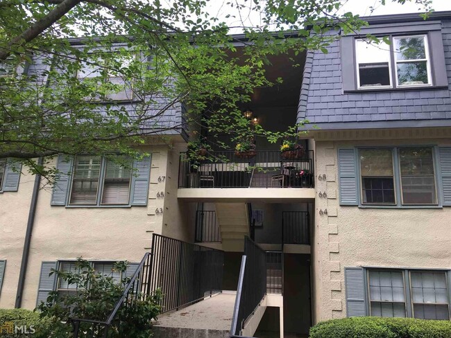 Building Photo - 67 Montre Square NW