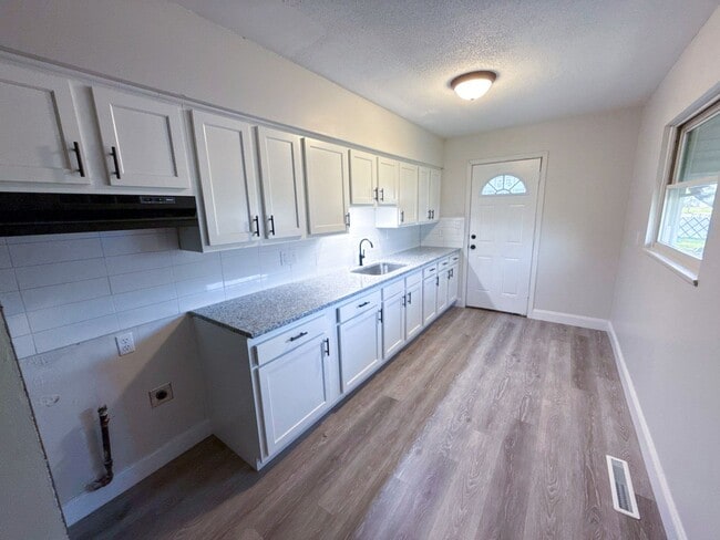 Photo - Newly Renovated 4BR Home Under $1,500 in South Columbus – Move-In Ready