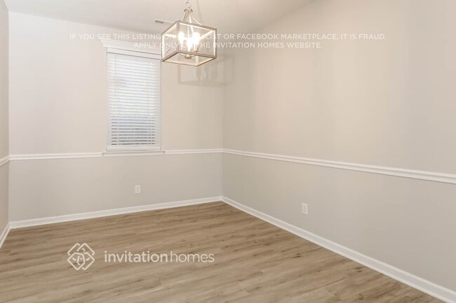 Photo - 17311 Commons Crossing Dr