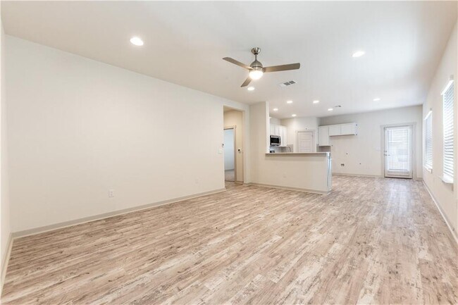 Photo - 8304 Mimi Ln