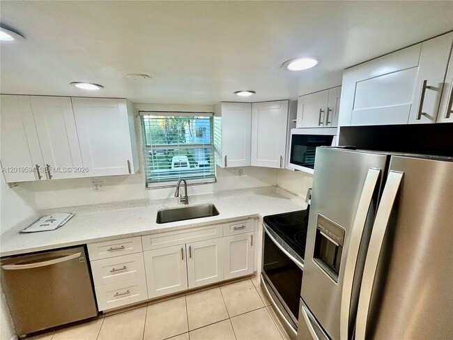 Photo - 9375 Fontainebleau Blvd Unit L217