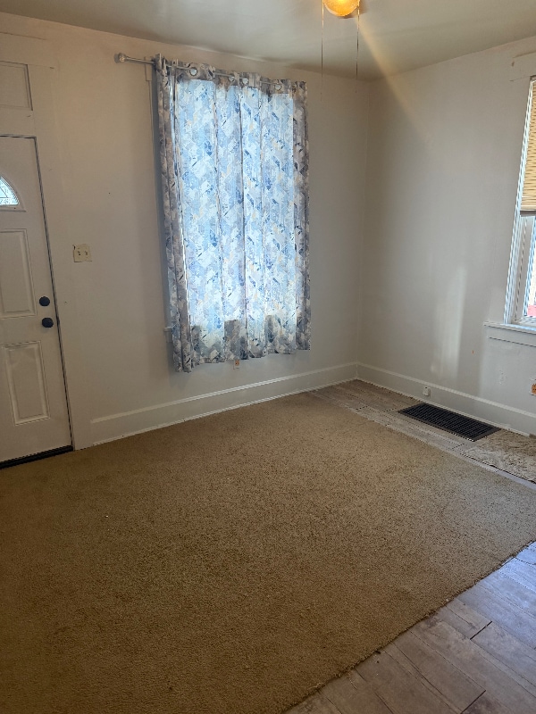 Photo - 292 Glenn St