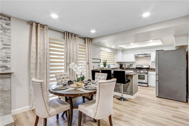 Photo - 16172 Quartz St