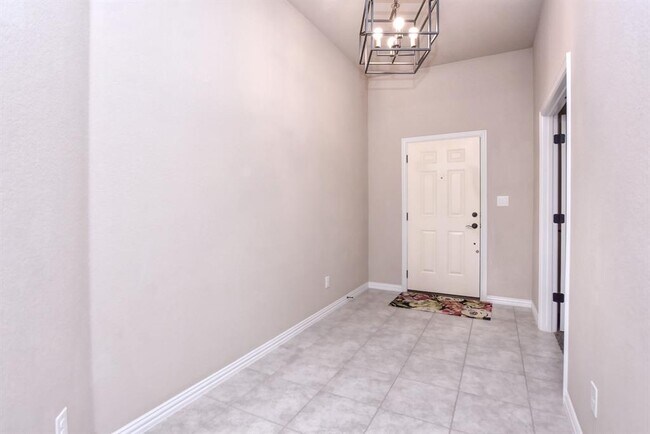 Photo - 109 Belford St