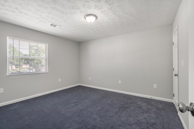 Three Bed 2.5 Bath Townhome