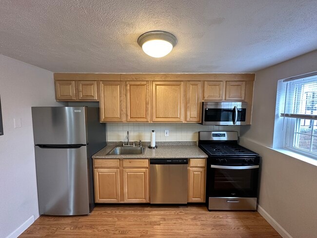 Photo - 270 Main St Unit 2