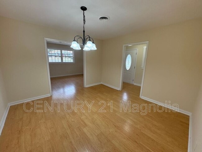 Photo - 500 Merrymont Dr