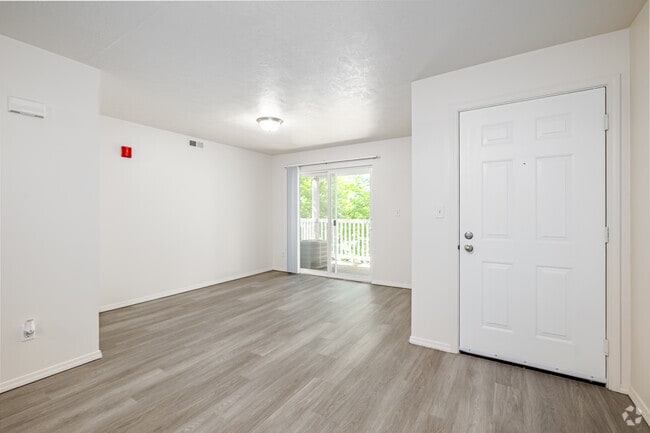 306 - 1BR, 1BA - 800SF - Living Room