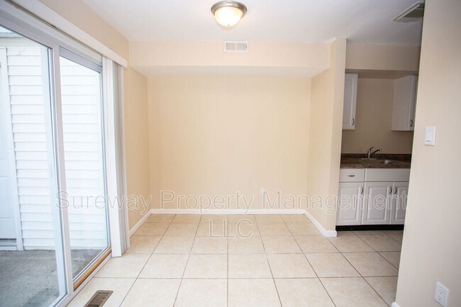 Photo - 16 Lerner Ct