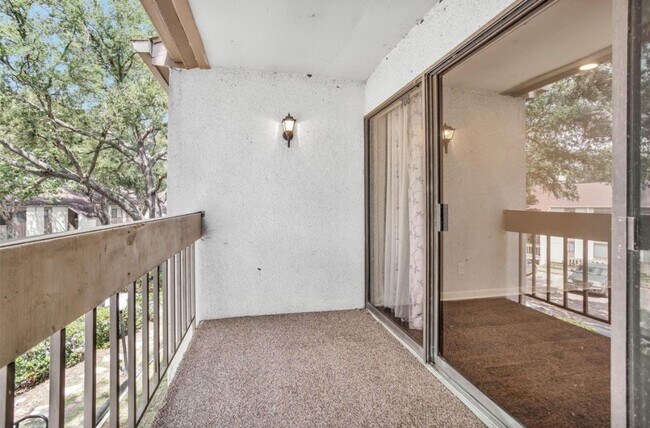 Photo - 12100 Melville Dr Unit 708G