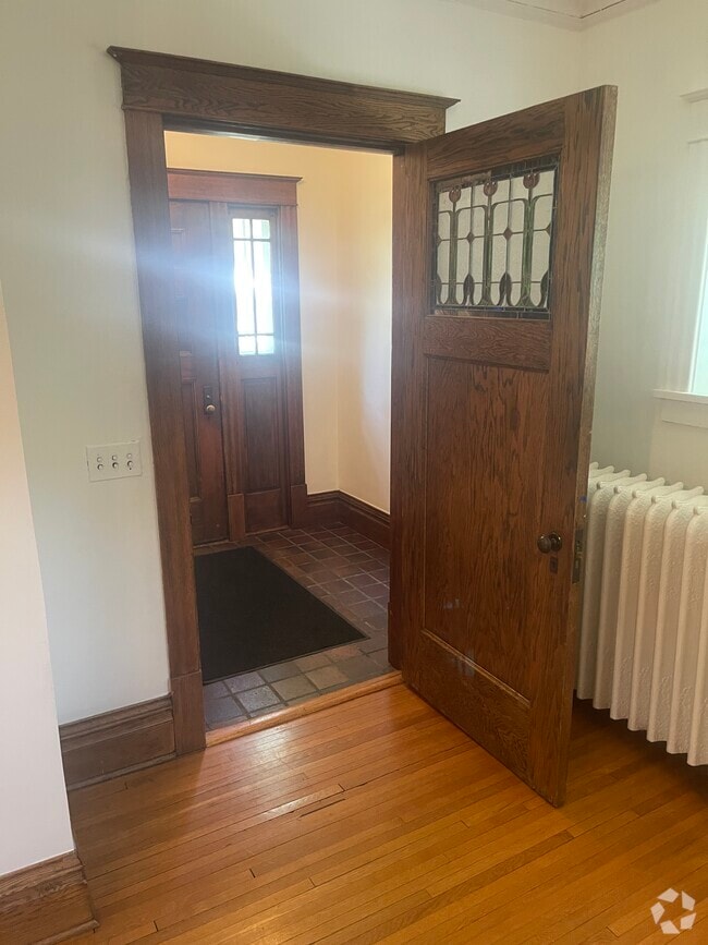 Building Photo - 4325 Xerxes Ave S Rental