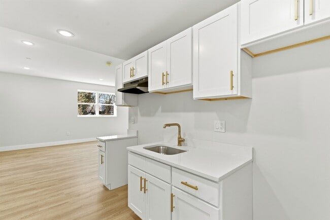 Photo - 5137 Master St