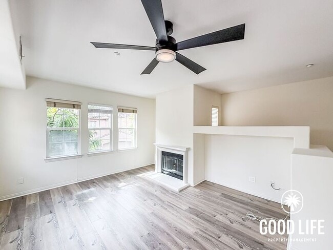 Photo - 1446 Clearview Way