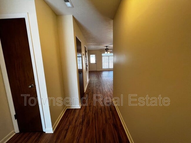 Photo - 2716 Helaman Ct