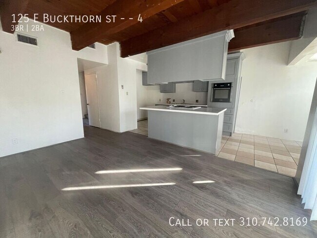 Photo - 125 E Buckthorn St Unidad 4