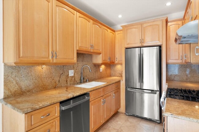 Photo - 15153 Burbank Blvd Condo Unit 1-1