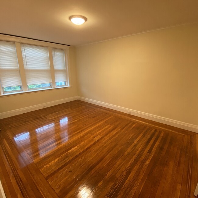 Photo - 16 Euston St Unit 3