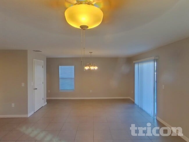 Photo - 10336 Flathead Dr