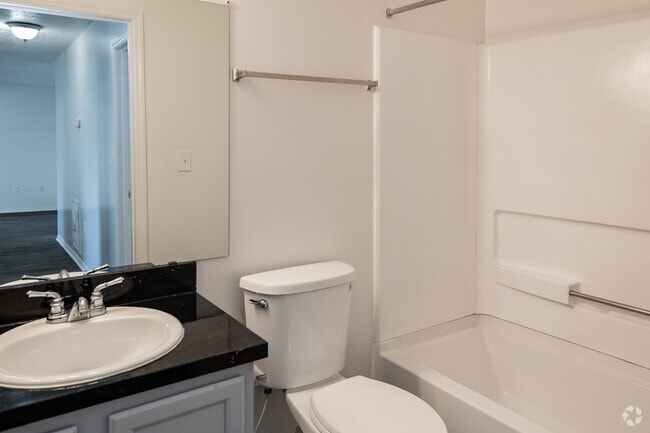 3BR, 2BA-1,09SF - Bathroom