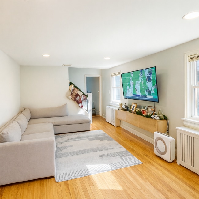 Photo - 23 Downing Pl