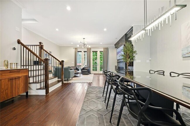 Photo - 805 Corduroy Ln