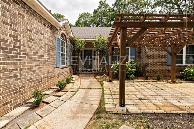 Photo - 105 Ventura Cir