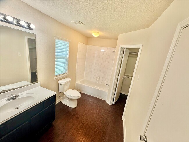 Photo - 3906 Teal Run Meadows Dr