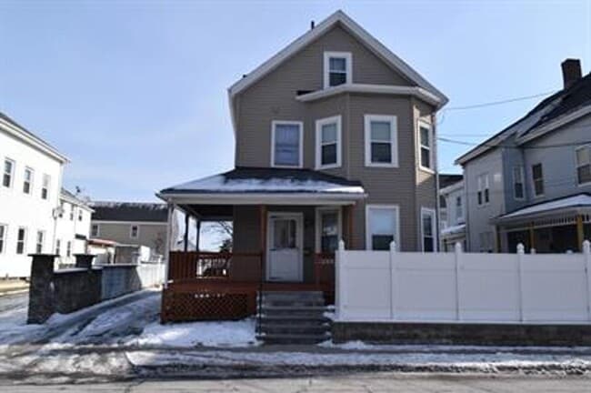 Building Photo - 52 Harvard St