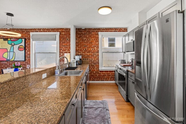 Photo - 323 29th St Unit C401