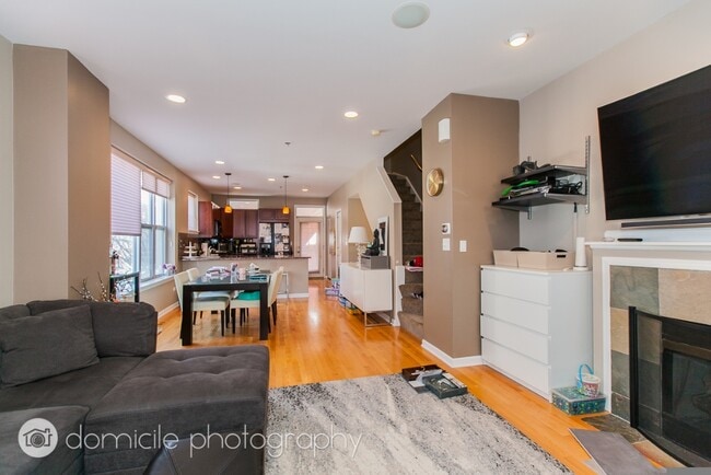 Photo - 16 S Aberdeen St Unit 1