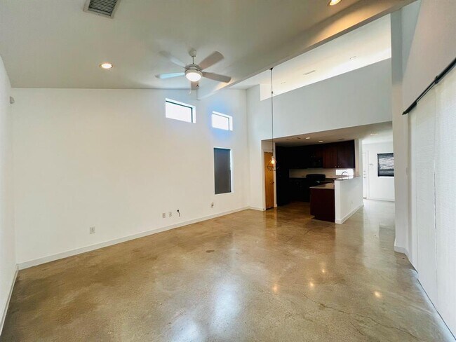 Photo - 5900 Toscana Ave