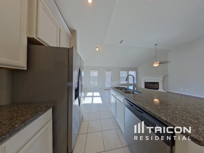 Photo - 125 Acadia Ln