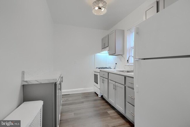 Photo - 2906 Clearview Ave