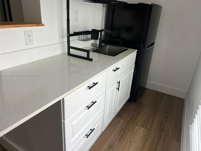 Photo - 453 NW 25th Ct Unit 5C