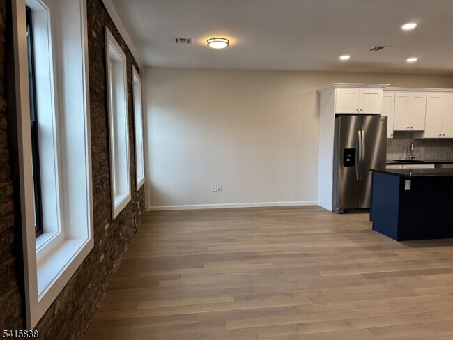 Photo - 188 Heckel St