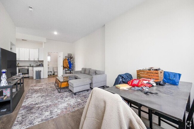 Building Photo - 951 Wyckoff Ave Unit 3F Rental