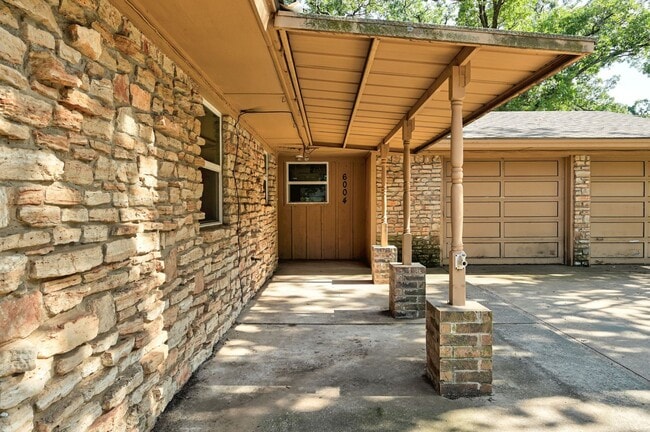 Photo - Charming 3-Bed, 1.5-Bath Home with 2-Car Garage Near NW 23rd & MacArthur
